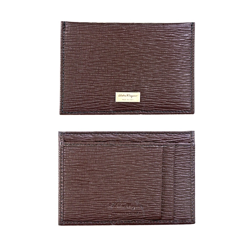 ✨💕 Salvatore Ferragamo embossed calfskin wallet cardholder 💳 💵 ✨